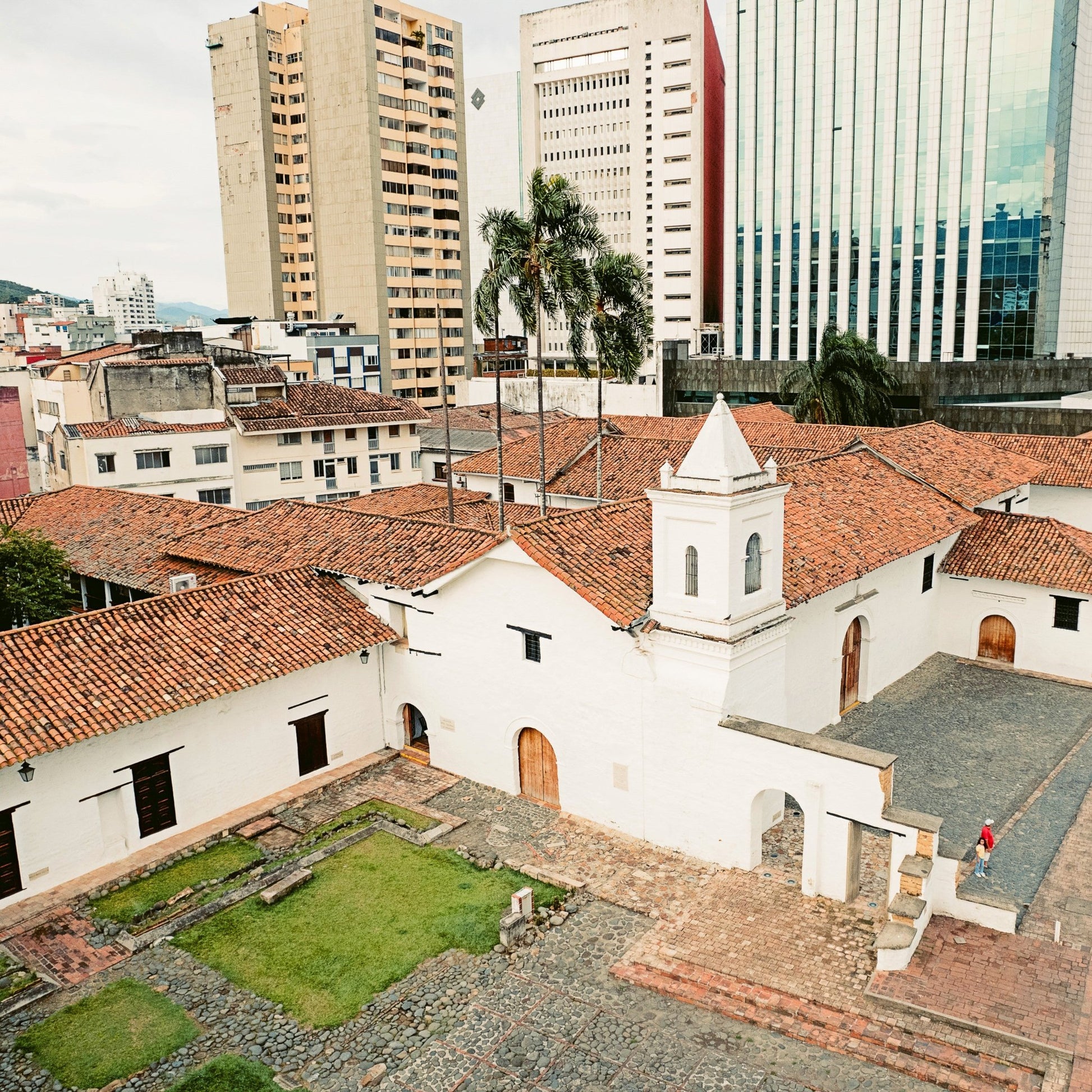 cali iglesia la merced